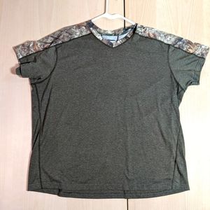 Cabela's Short Sleeve V-Neck Shirt Camo XL Realtree Camouflage Women